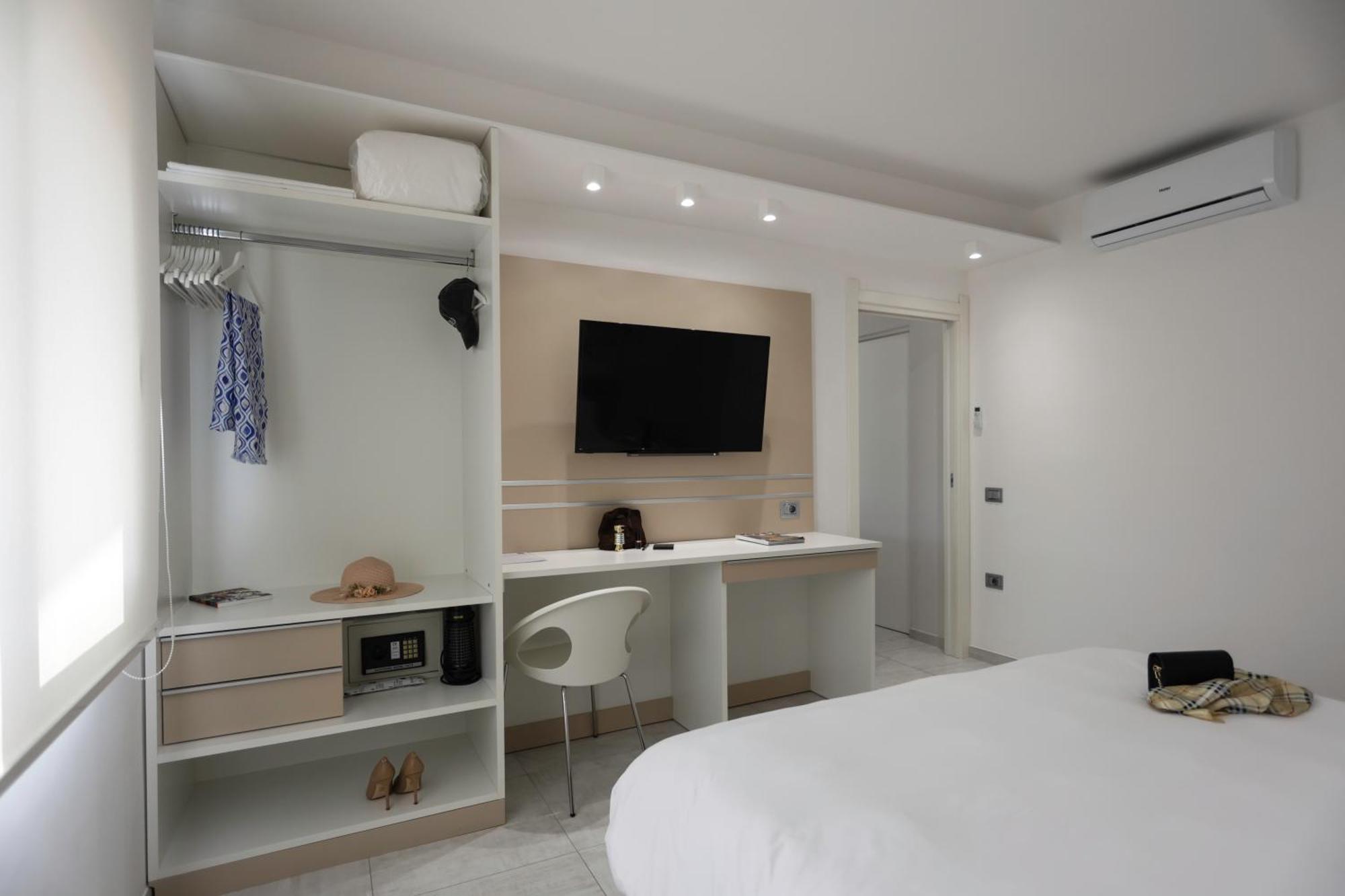 Bizantini Tropea Aparthotel Bagian luar foto